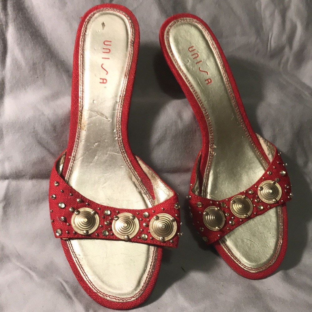 Unisa red linen and golden studs sandals, 8
